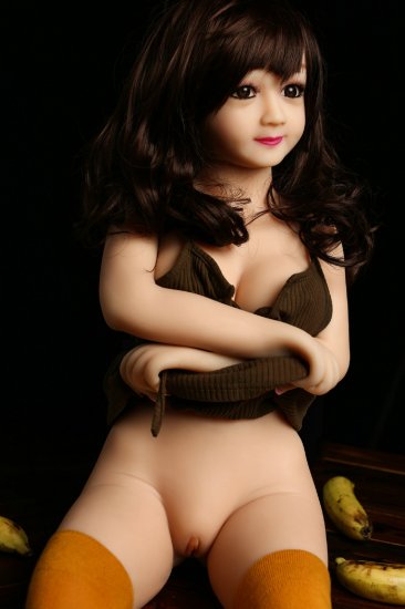 Fauste sexy sex doll