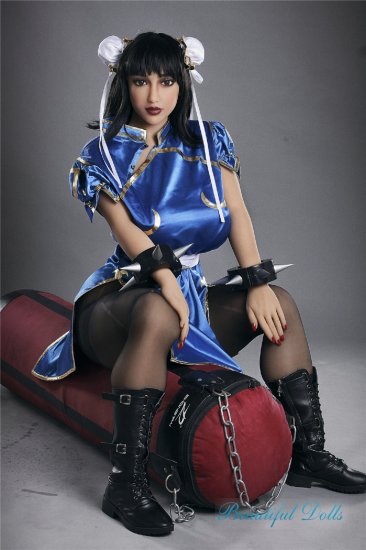 Irontech Street Fighter sex doll Mika