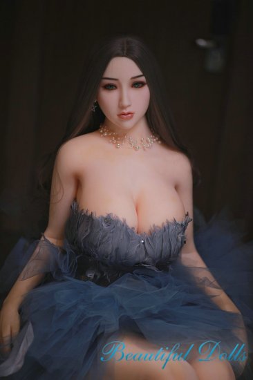 Elinor sex doll