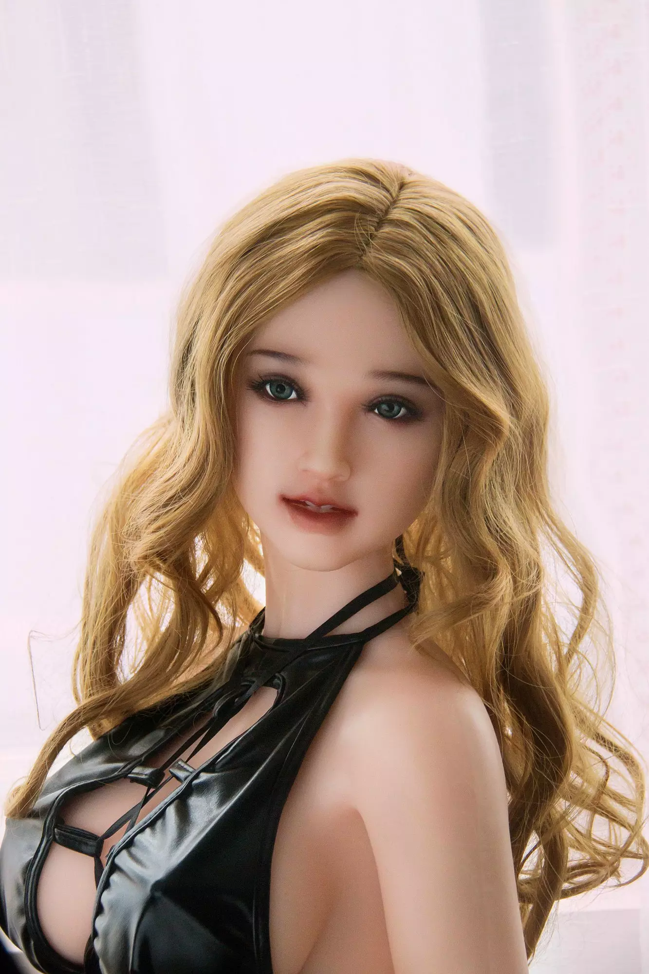 Emmie:silicone doll