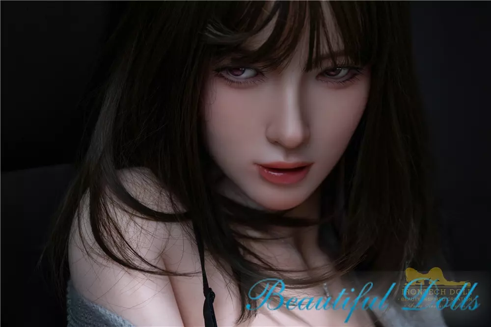 Irontech silicone 165cm Miya sex doll